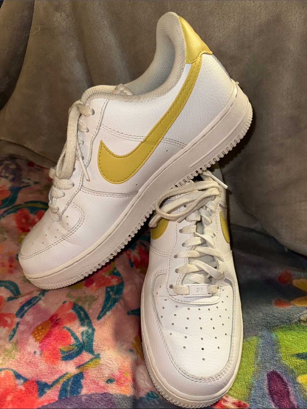 Nike Air Force 1 Low '07
White Citron